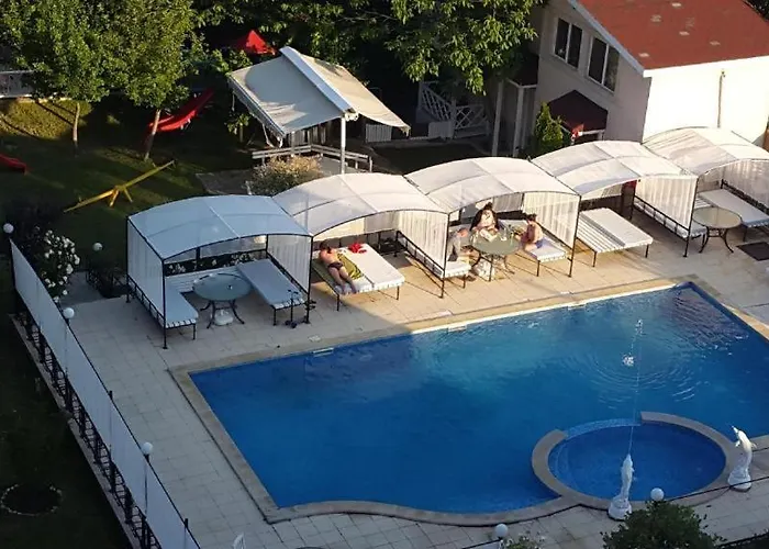 Danita & Diva Restaurant Bbq&pool Bar * Varna