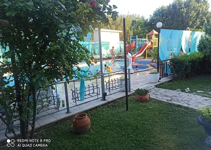 Danita & Diva Restaurant Bbq&pool Bar Varna