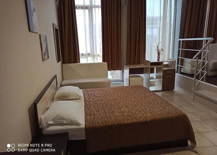 Danita & Diva Restaurant Bbq&pool Bar