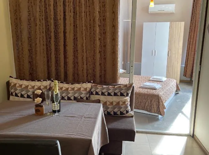 Danita & Diva Restaurant Bbq&pool Bar * Varna