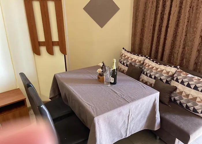 Apartamento Danita & Diva Restaurant Bbq&pool Bar