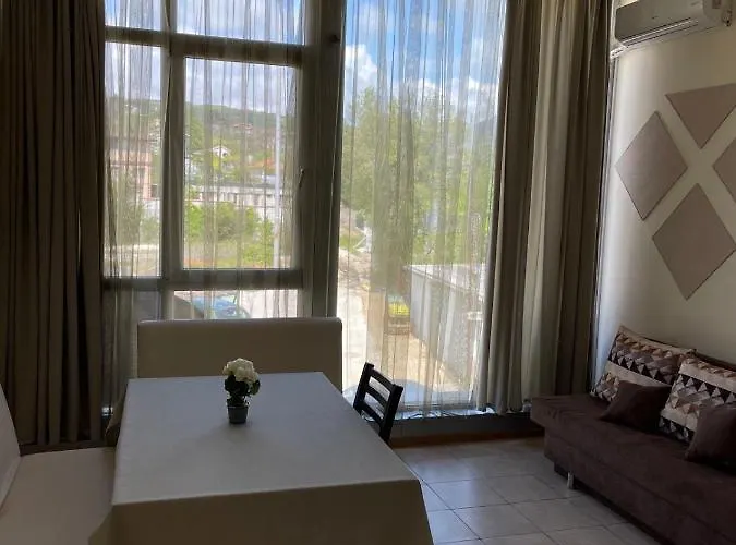 Danita & Diva Restaurant Bbq&pool Bar Daire *