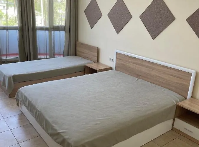 Apartamento Danita & Diva Restaurant Bbq&pool Bar *