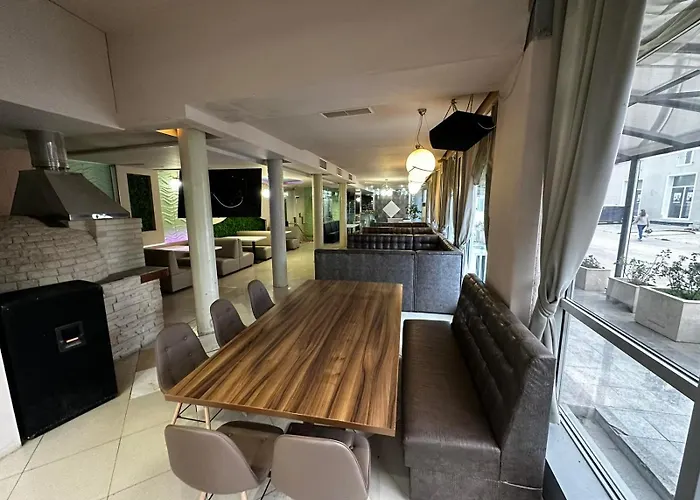 Danita & Diva Restaurant Bbq&pool Bar Daire Varna