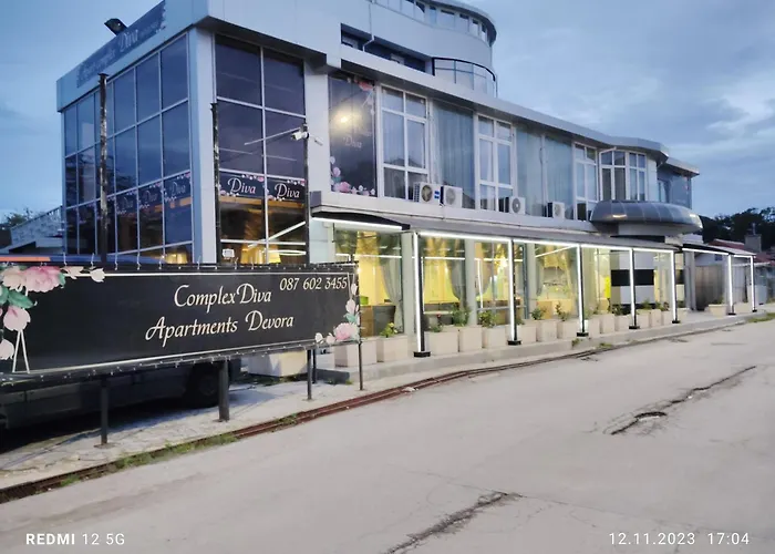 Danita & Diva Restaurant Bbq&pool Bar Apartamento