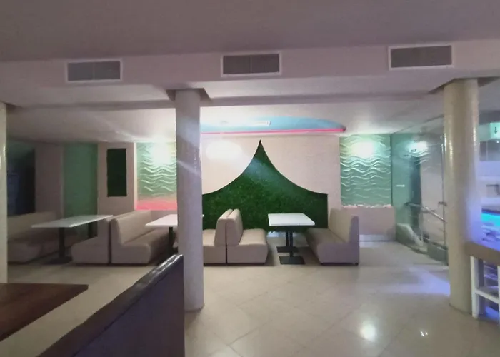 Danita & Diva Restaurant Bbq&pool Bar